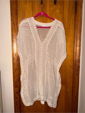 Seaspice Crochet Knit Beach Cover-Up Tunic in Cream